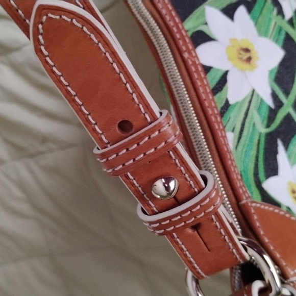 DOONEY N BOURKE MED HOBO DAFFODIL PRINT BAG - Picture 3 of 13